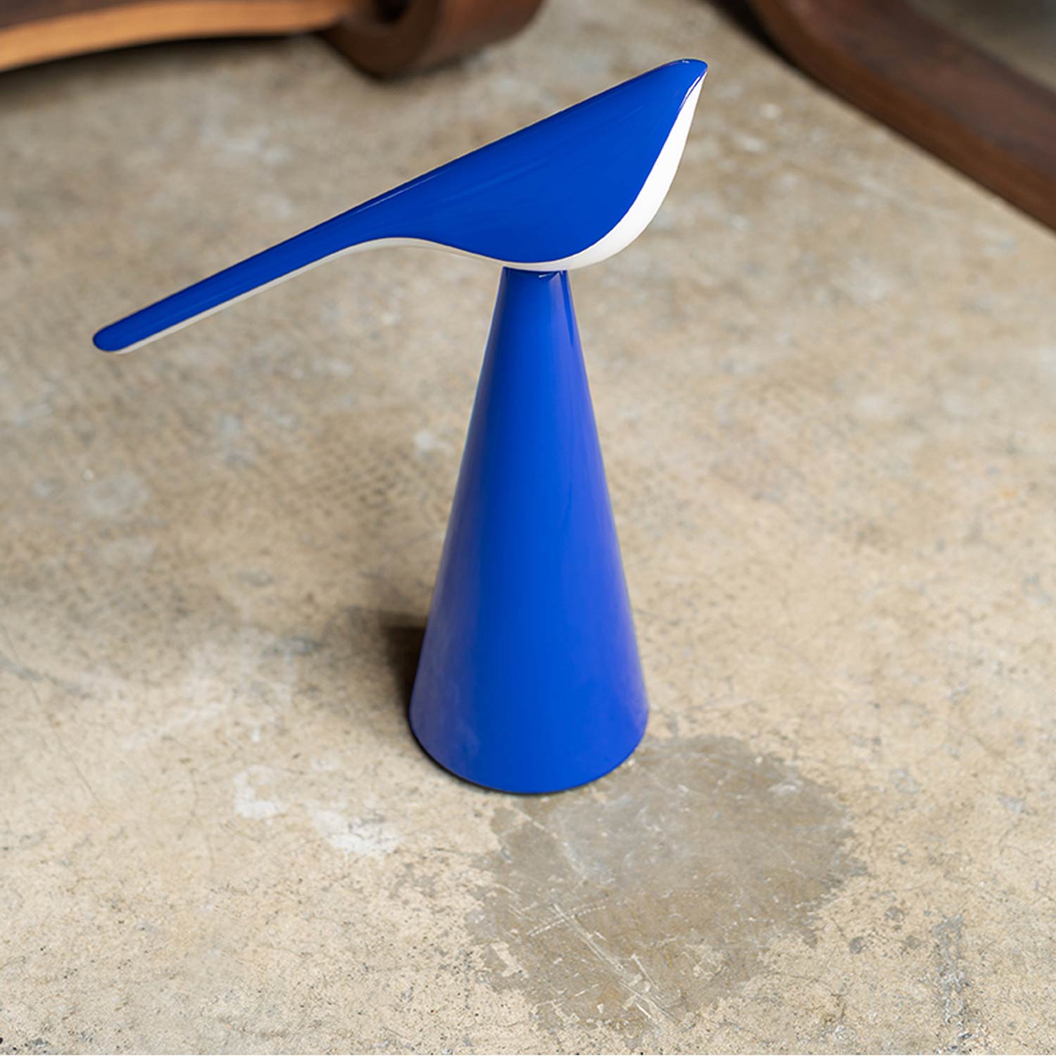 Tiki LED Rechargeable Table Lamp in Detail.