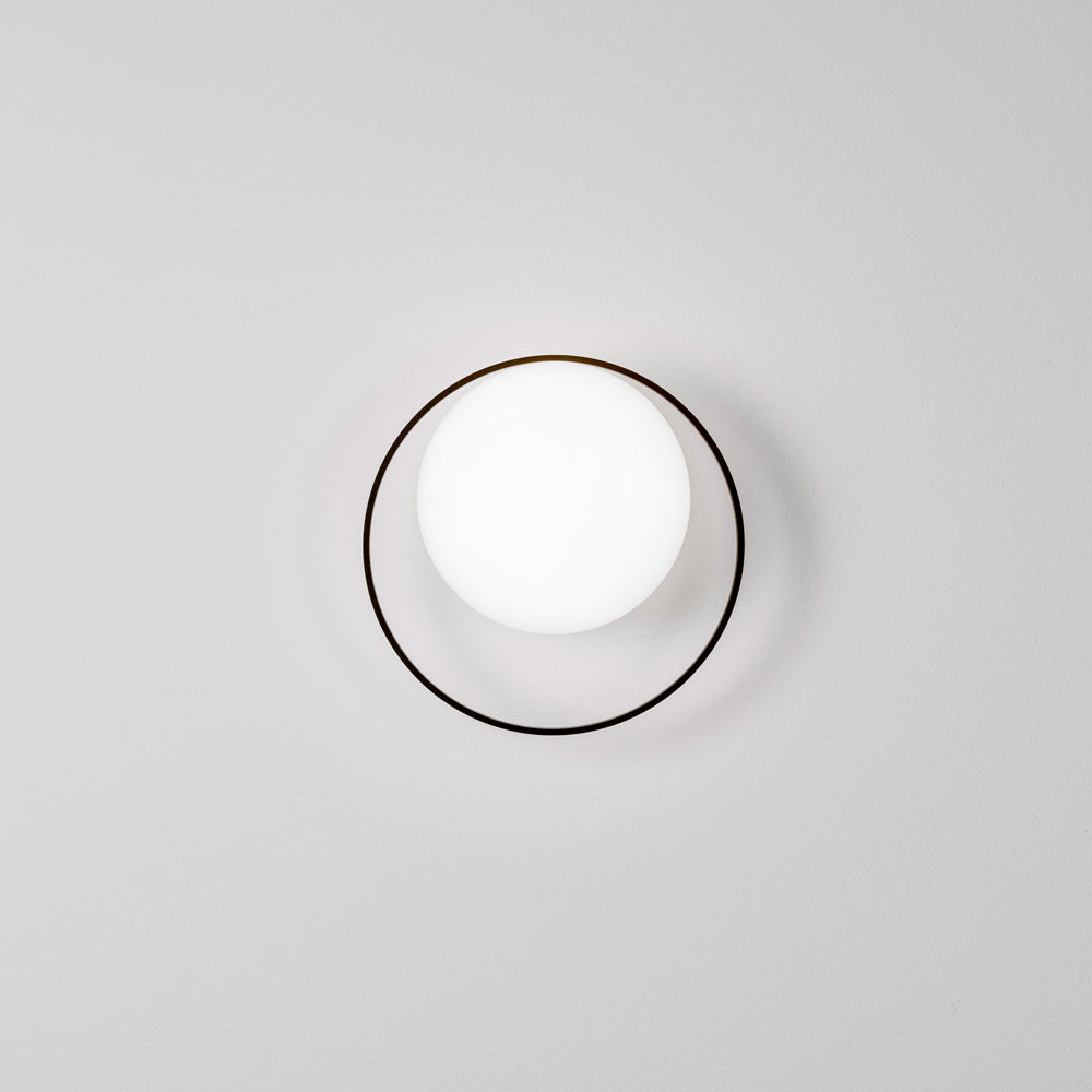 Circ 3722X Outdoor LED Wall Light in Detail.