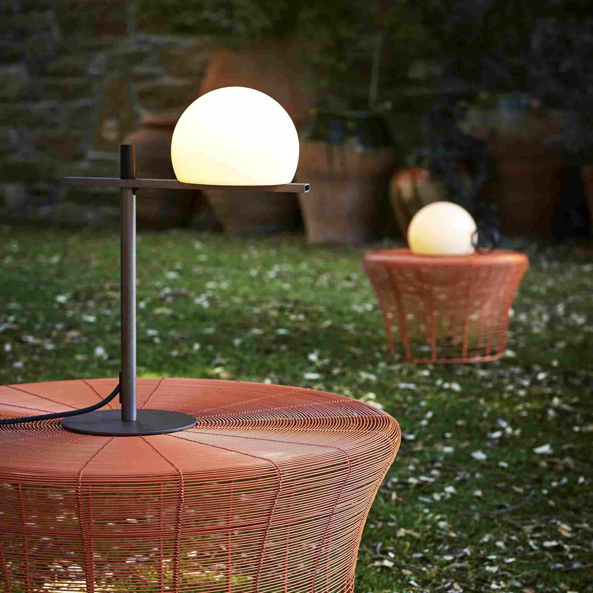 Circ Table Lamp in Detail.
