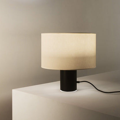 Cyls 3906P Table Lamp in Detail.