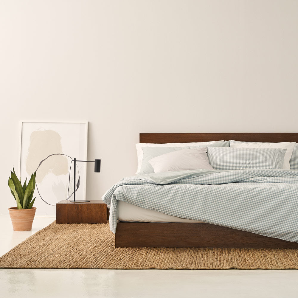 Cyls 3907 Table Lamp in bedroom.