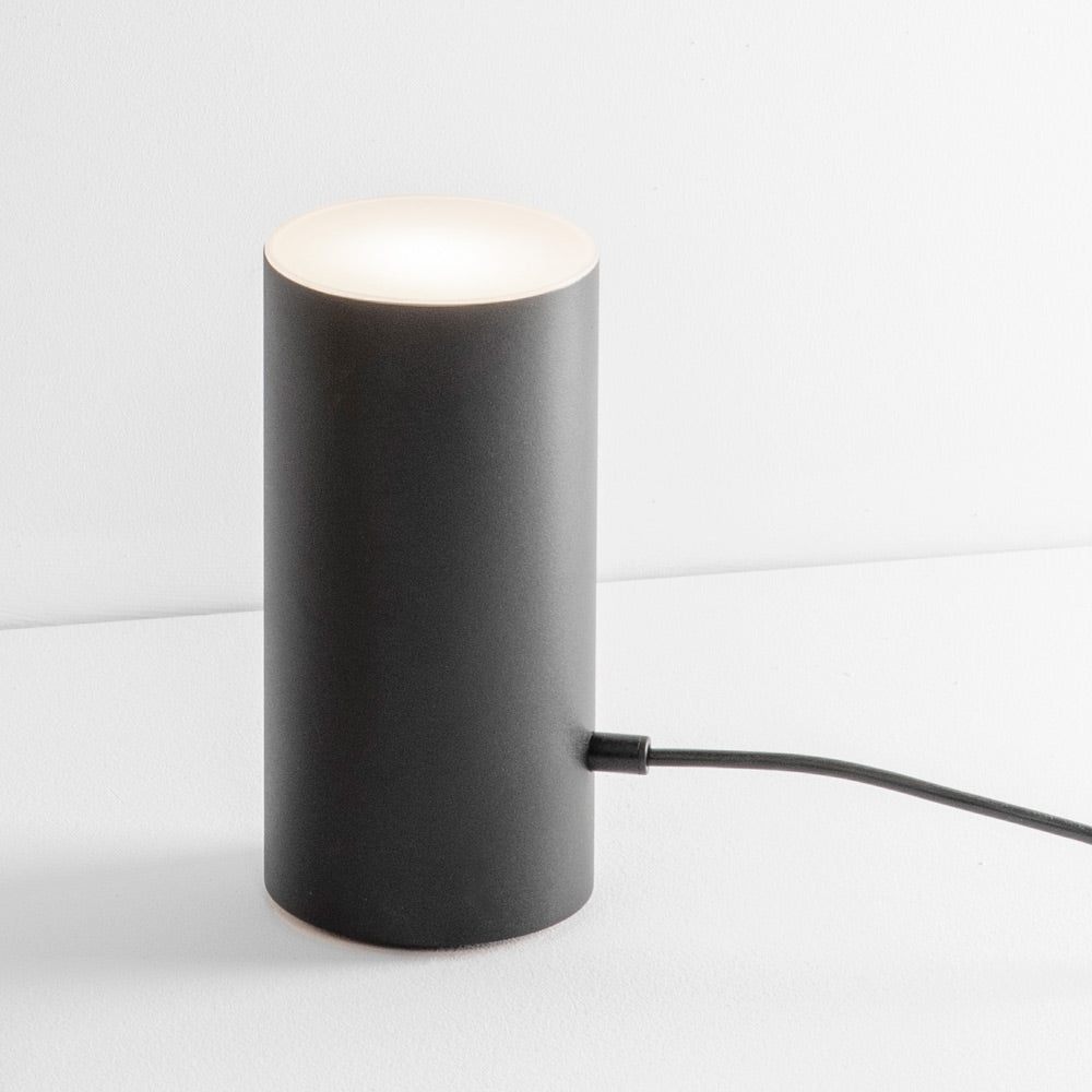Cyls Table Lamp in Detail.
