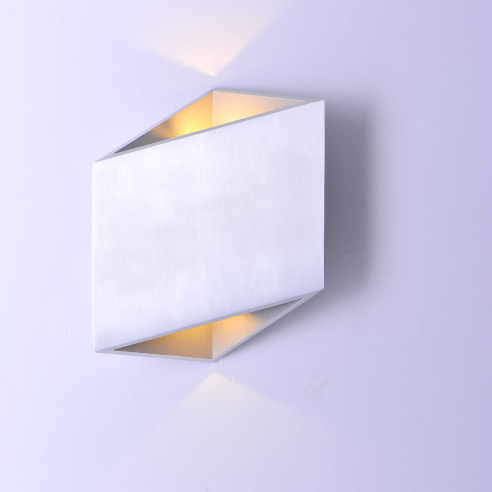 Alumilux Facet Outdoor LED Wall Light in Detail.