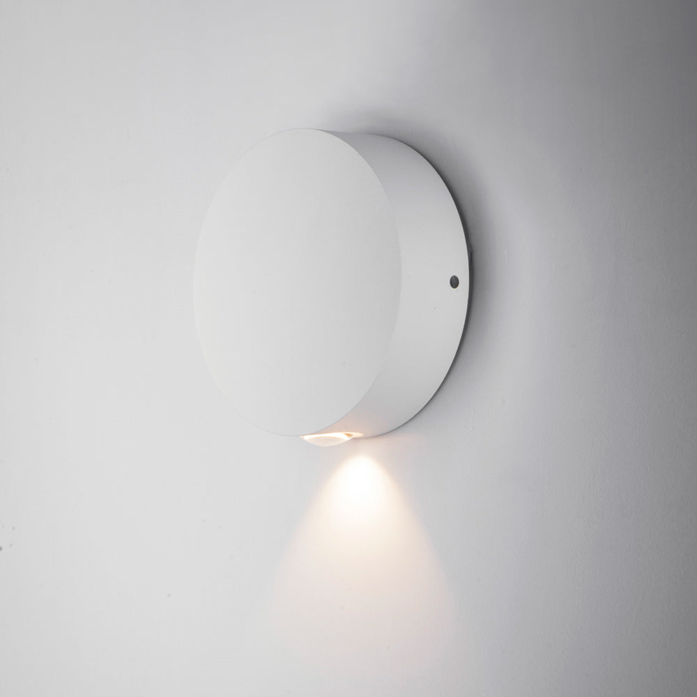 Alumilux Glint Outdoor LED Wall Light in Detail.