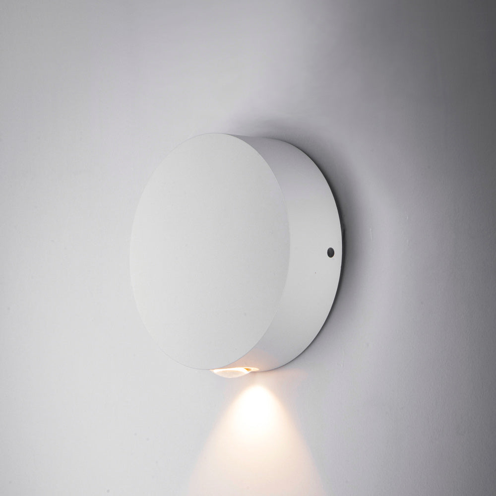Alumilux Glint Outdoor LED Wall Light in Detail.