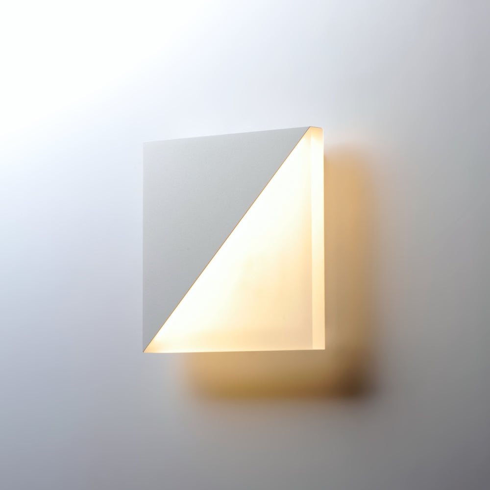 Alumilux Glow Outdoor LED Wall Light in Detail.