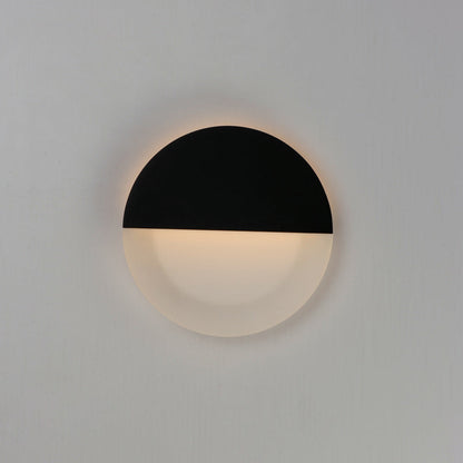 Alumilux Glow Round Outdoor LED Wall Light in Detail.