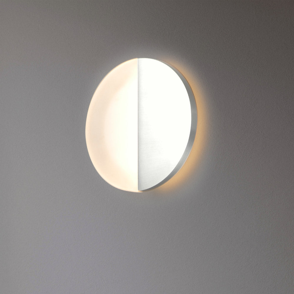 Alumilux Glow Round Outdoor LED Wall Light in Detail.