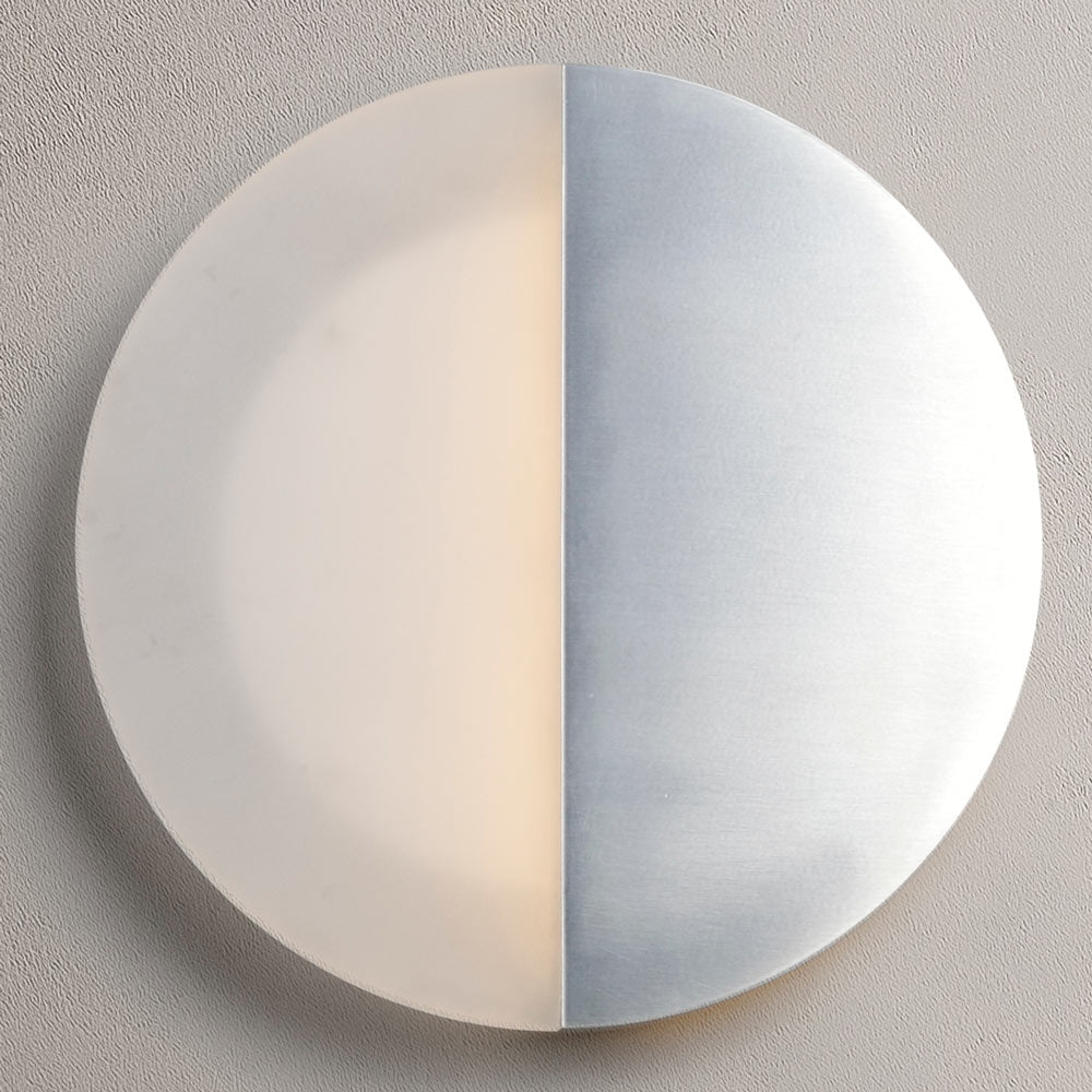 Alumilux Glow Round Outdoor LED Wall Light in Detail.