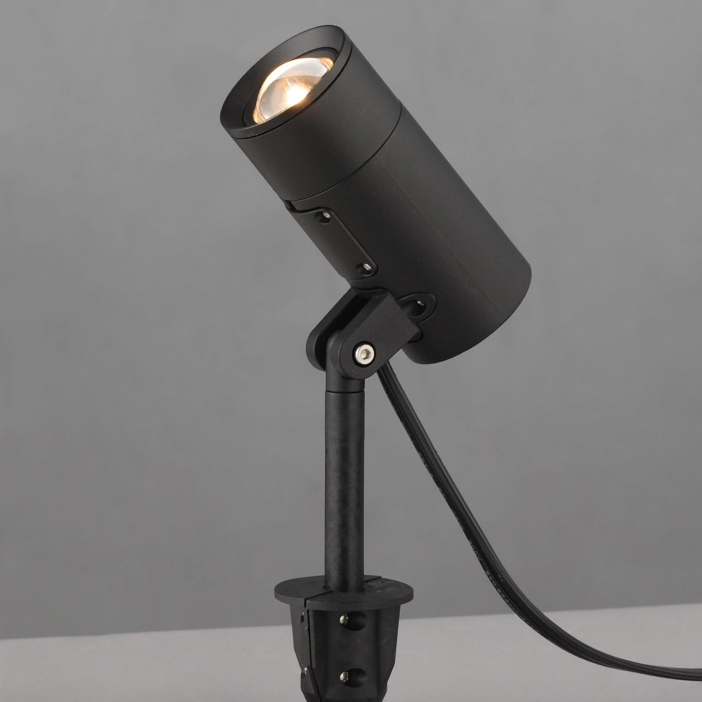 Alumilux Outdoor LED Spot Light in Detail.