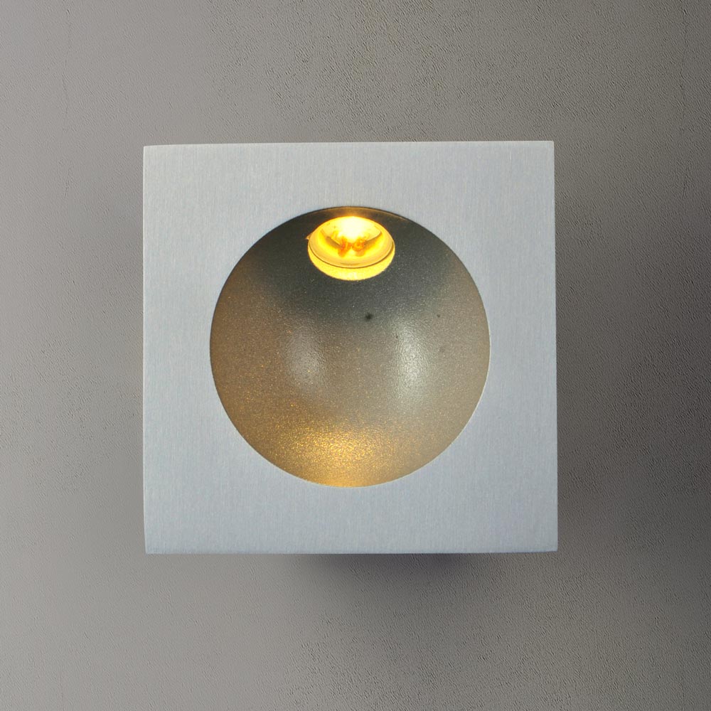Alumilux Outdoor LED Step Light in Detail.