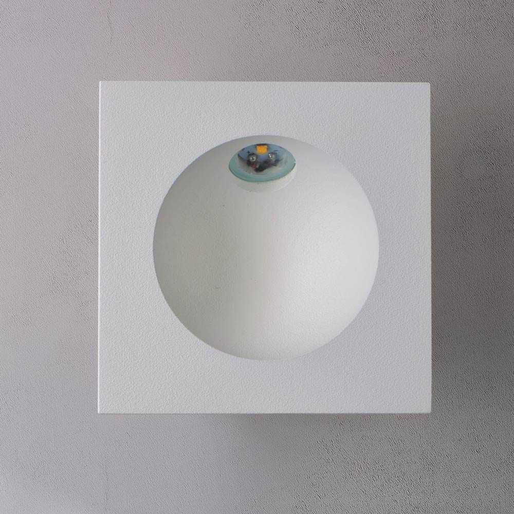 Alumilux Outdoor LED Step Light in Detail.