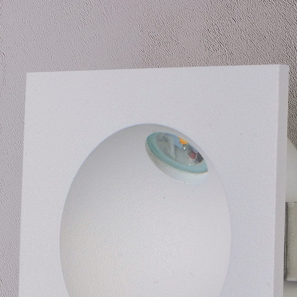 Alumilux Outdoor LED Step Light in Detail.