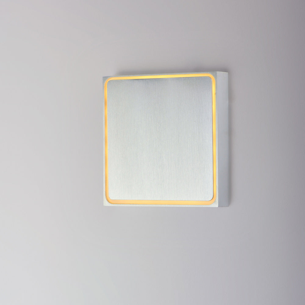 Alumilux Outline Outdoor LED Wall Light in Detail.
