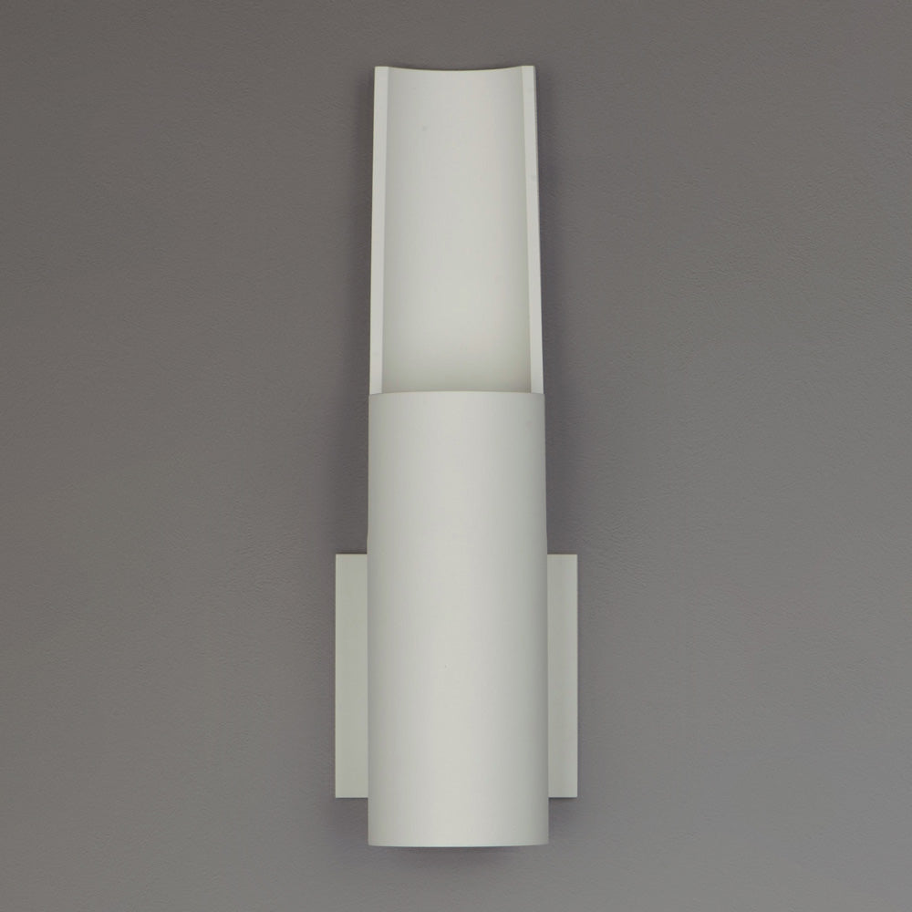 Alumilux Runway Outdoor LED Single Wall Light in Detail.