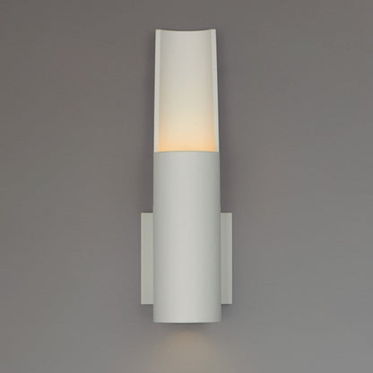 Alumilux Runway Outdoor LED Single Wall Light in Detail.