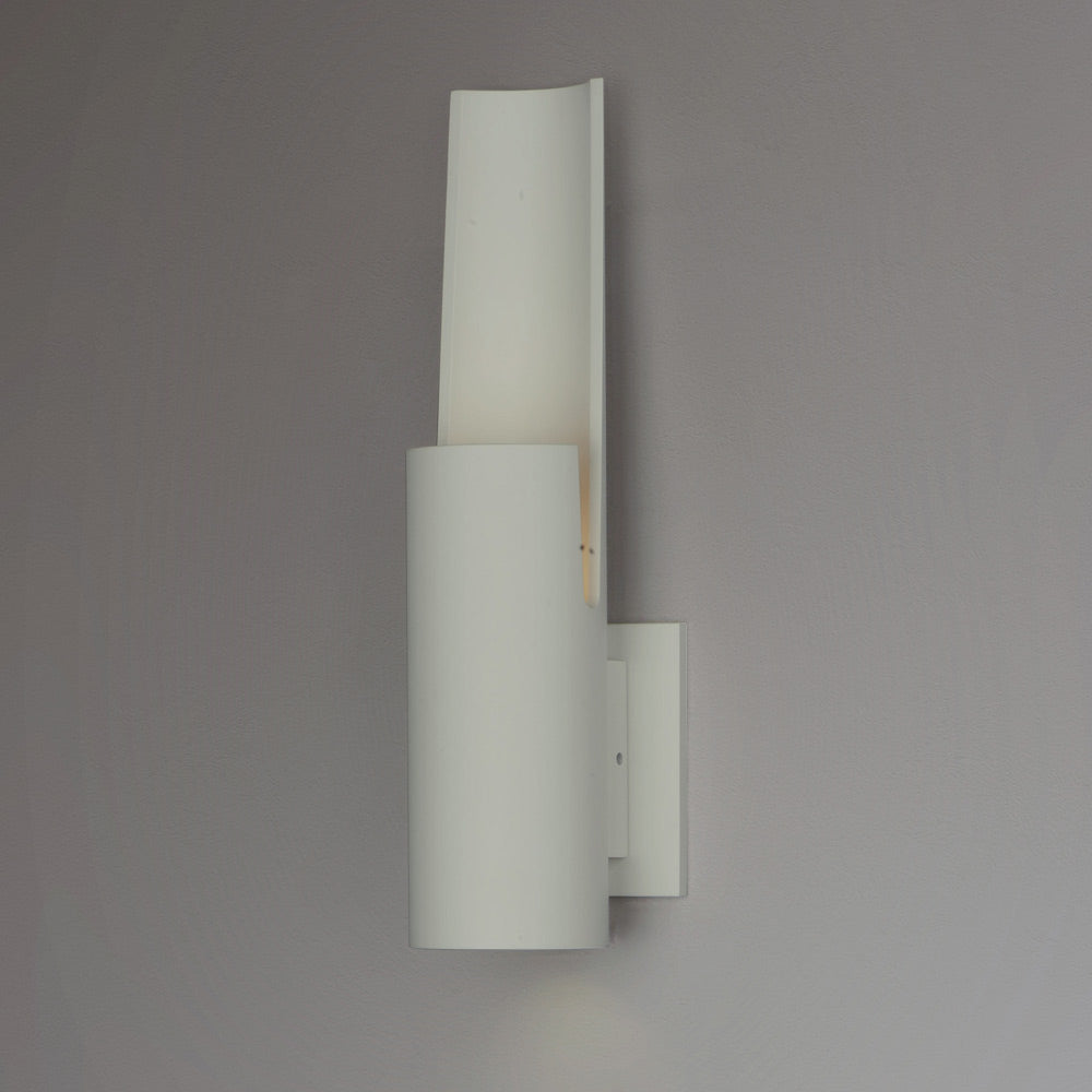 Alumilux Runway Outdoor LED Single Wall Light in Detail.