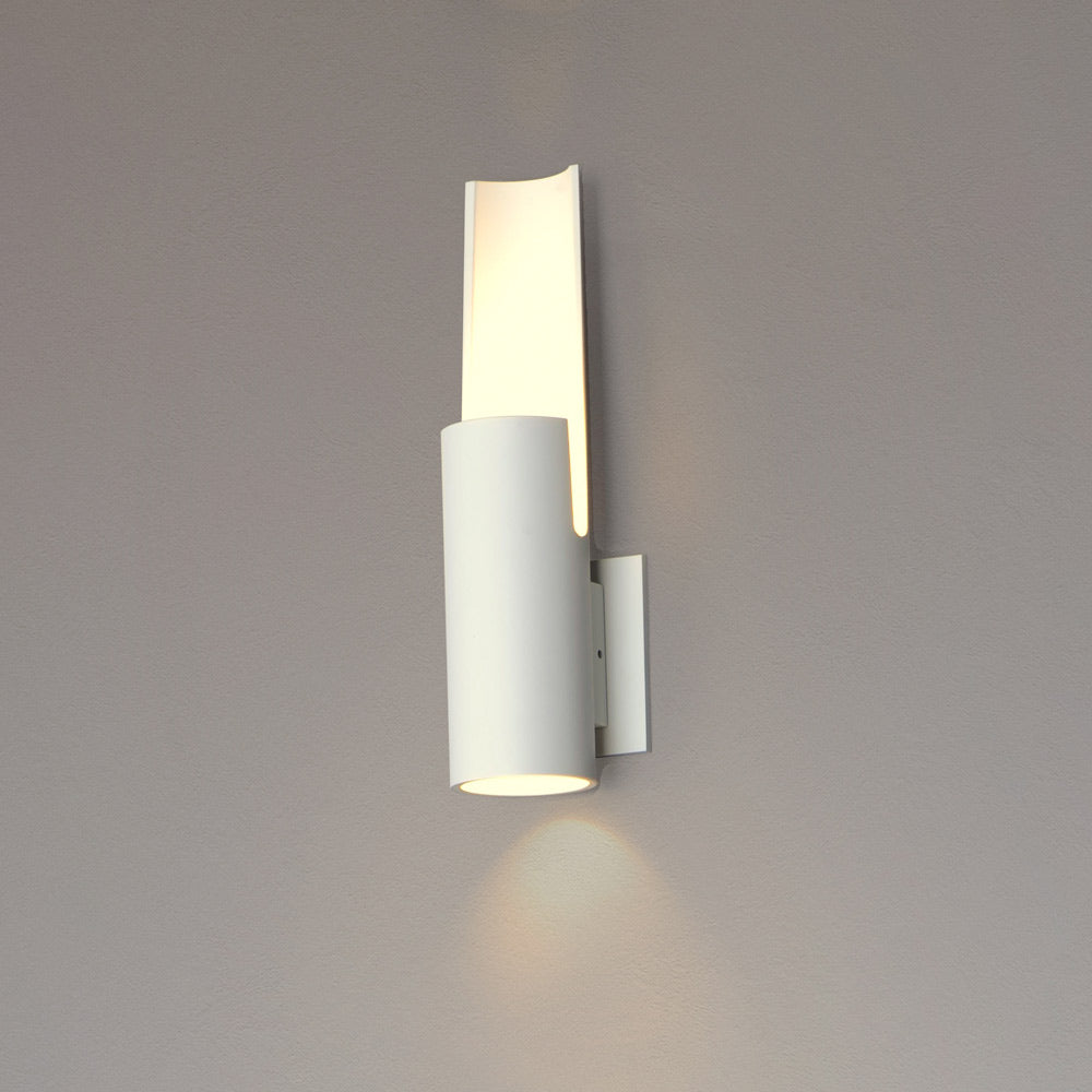 Alumilux Runway Outdoor LED Single Wall Light in Detail.