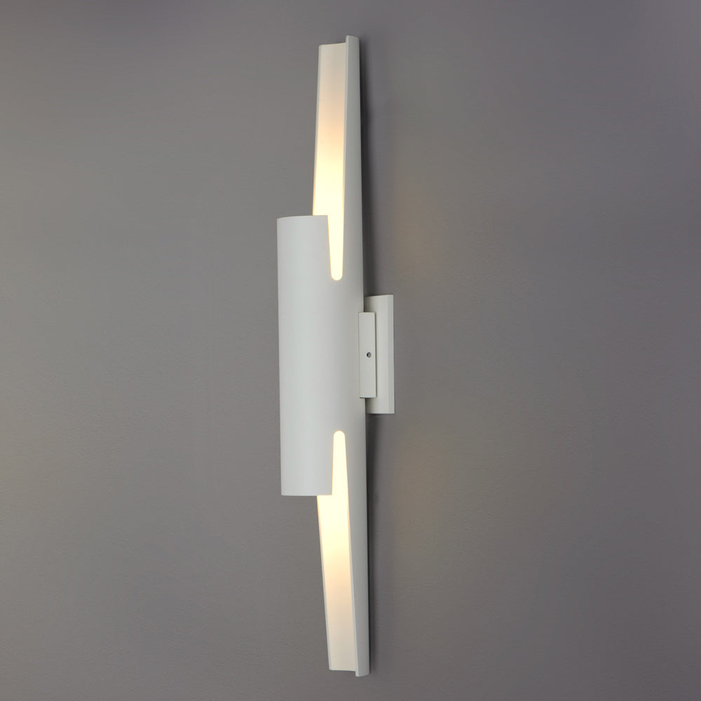 Alumilux Runway Outdoor LED Wall Light in Detail.