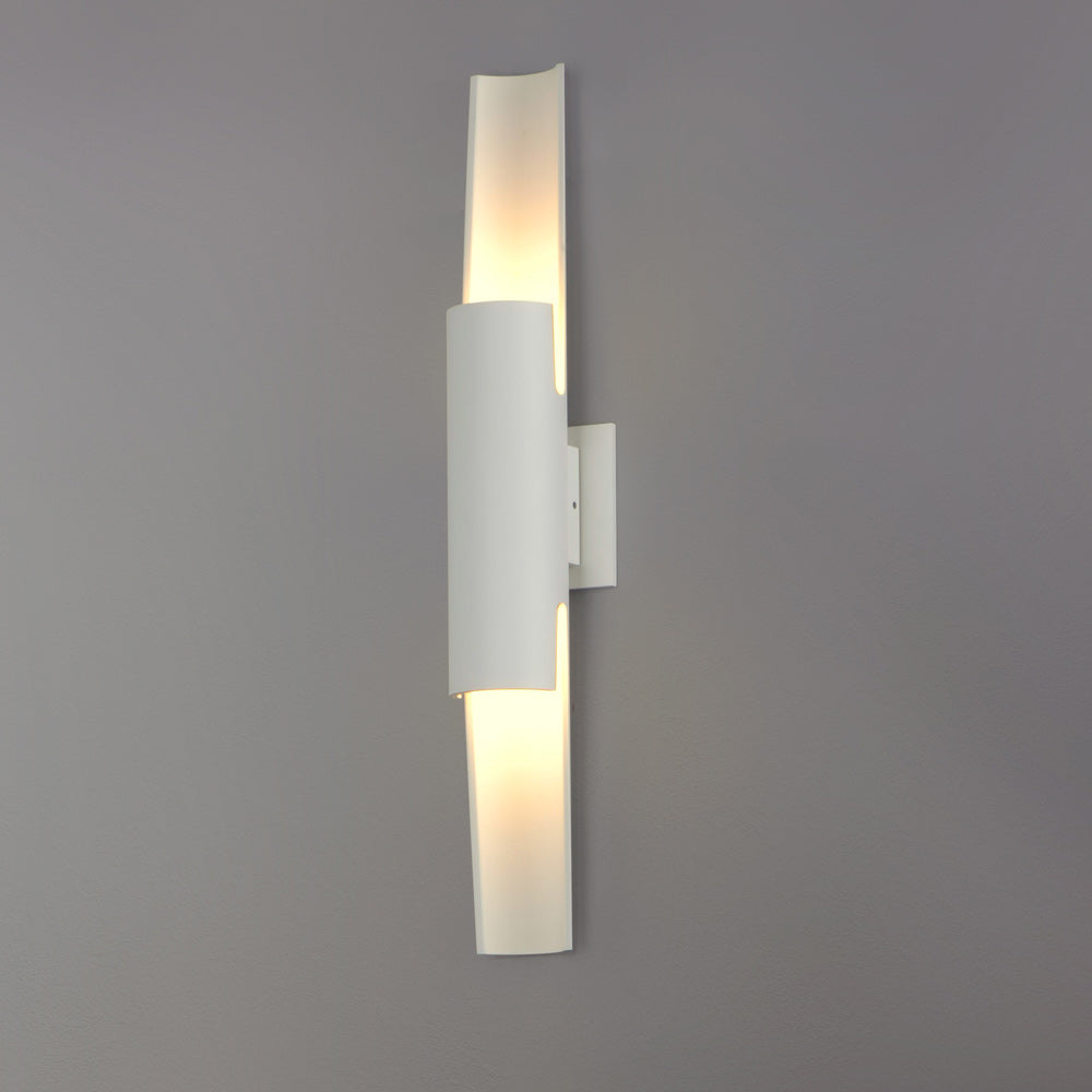 Alumilux Runway Outdoor LED Wall Light in Detail.