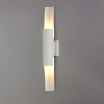 Alumilux Runway Outdoor LED Wall Light in Detail.