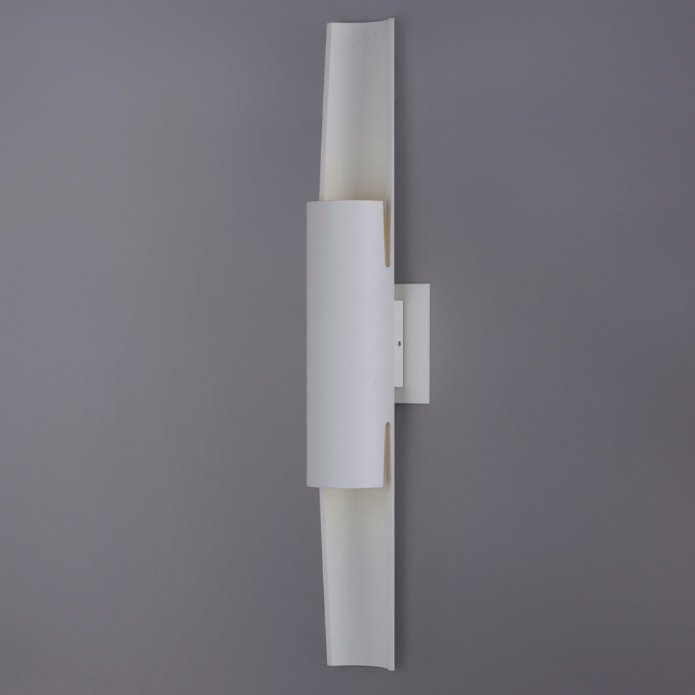 Alumilux Runway Outdoor LED Wall Light in Detail.