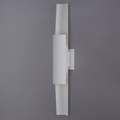 Alumilux Runway Outdoor LED Wall Light in Detail.