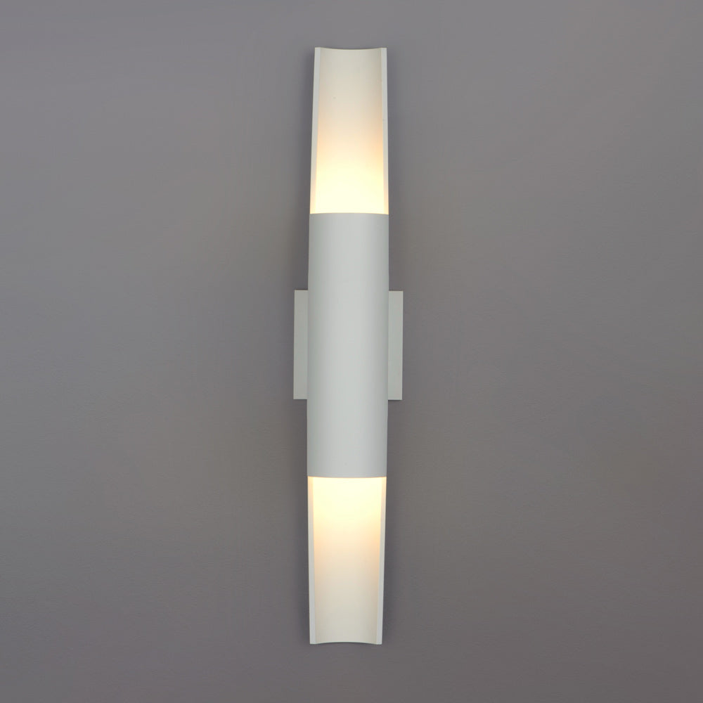 Alumilux Runway Outdoor LED Wall Light in Detail.