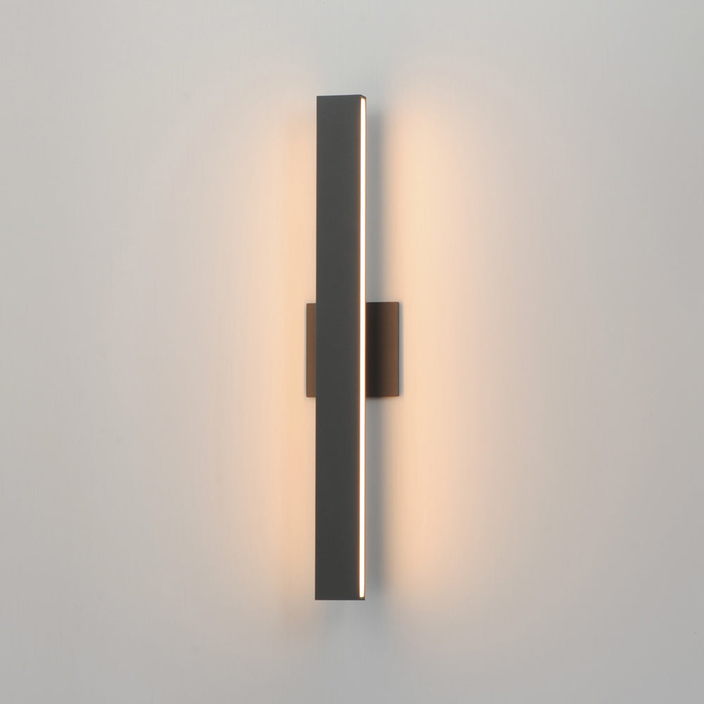 Alumilux Sideline Outdoor LED Wall Light in Detail.