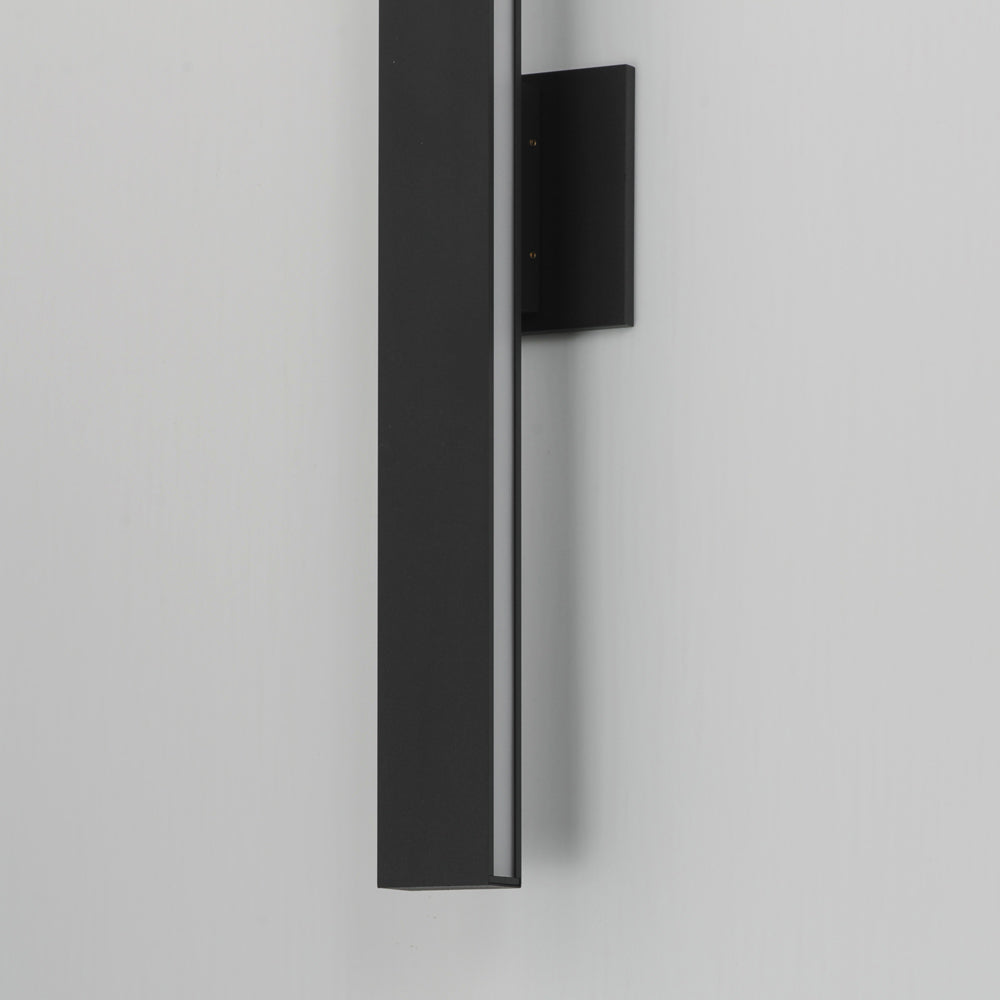 Alumilux Sideline Outdoor LED Wall Light in Detail.