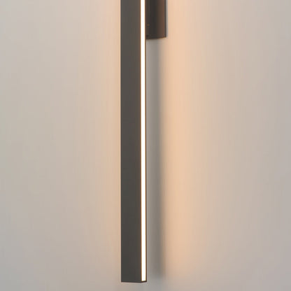Alumilux Sideline Outdoor LED Wall Light in Detail.