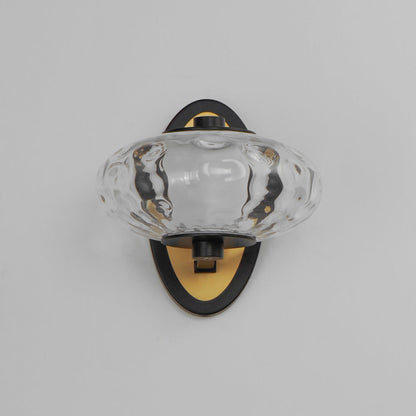 Amulet LED Wall Light in Detail.