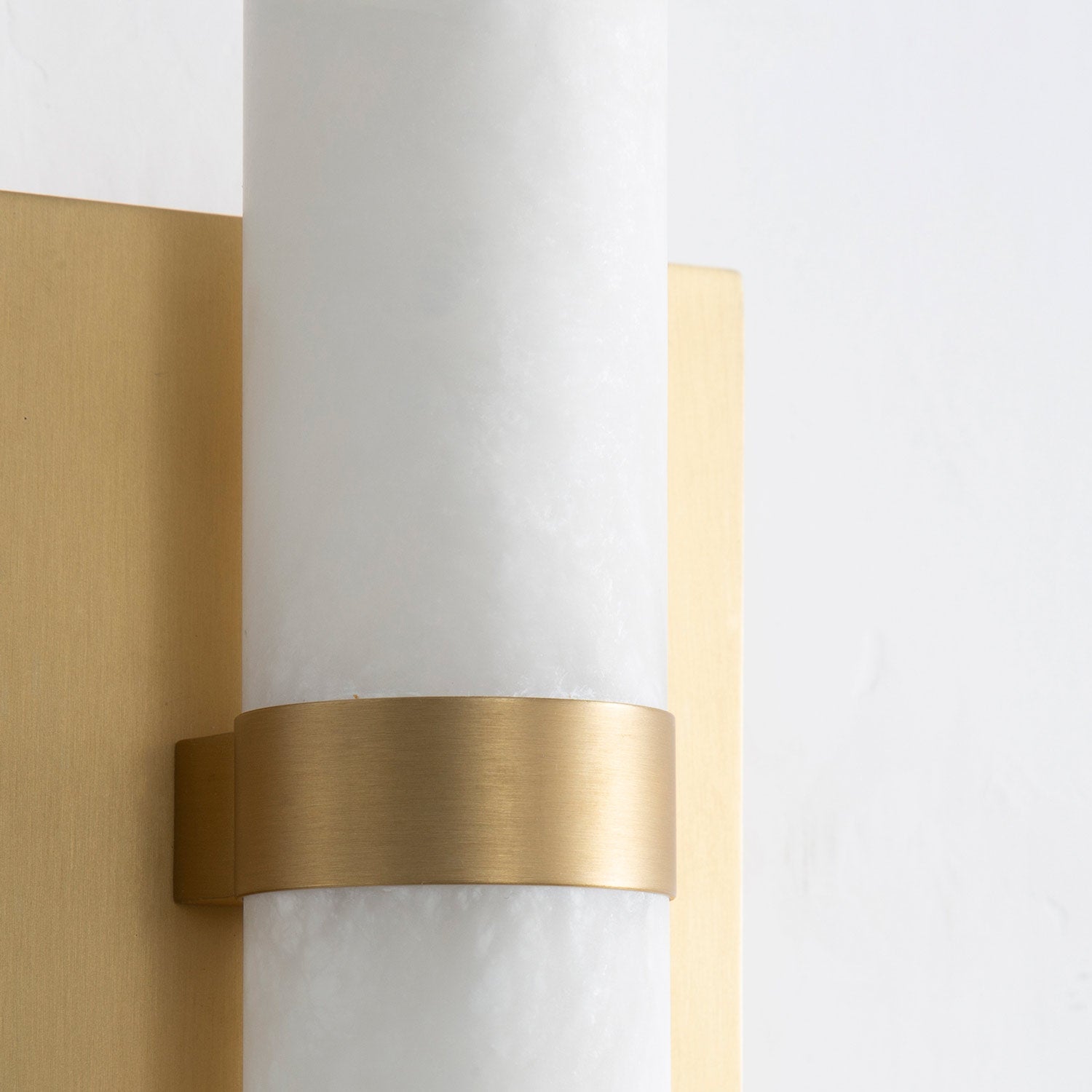 Aragon LED Bath Vanity Light in Detail.