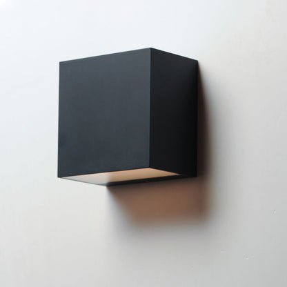 Blok Cube Outdoor LED Wall Light in Detail.