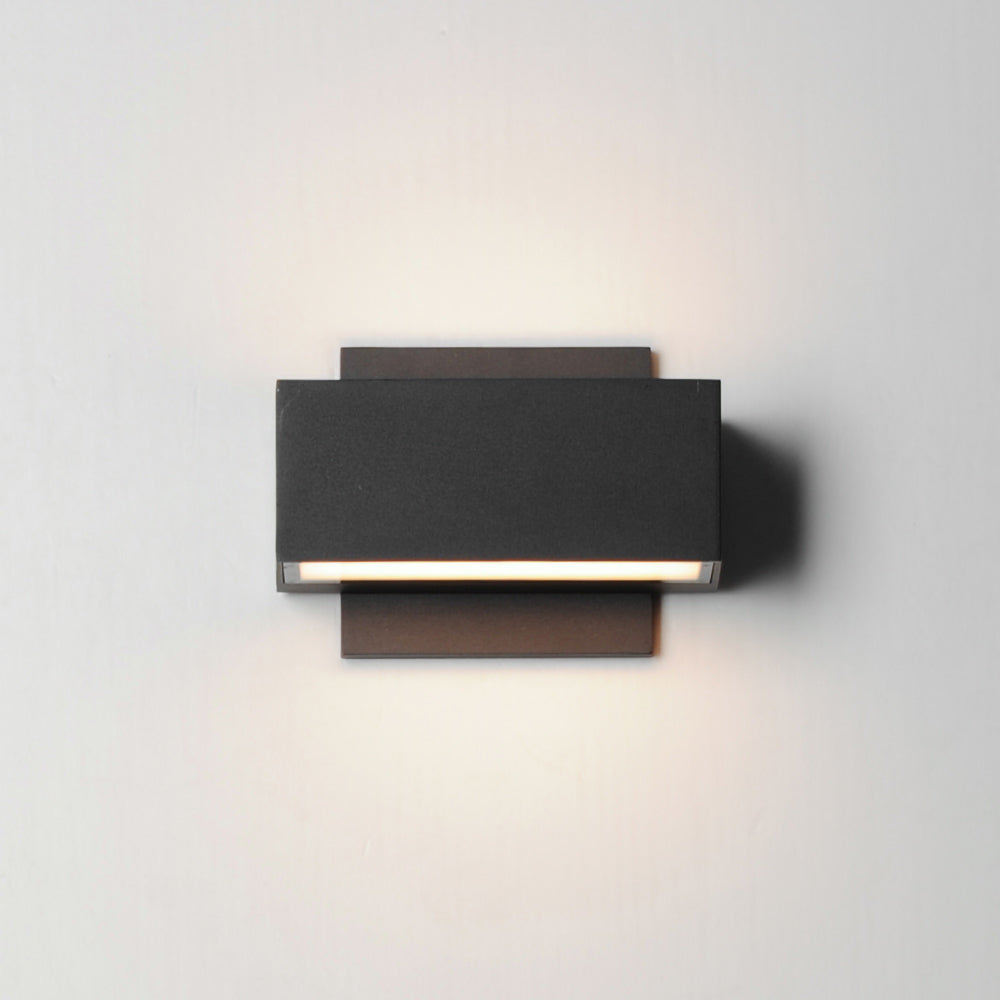 Blok Outdoor LED Wall Light in Detail.