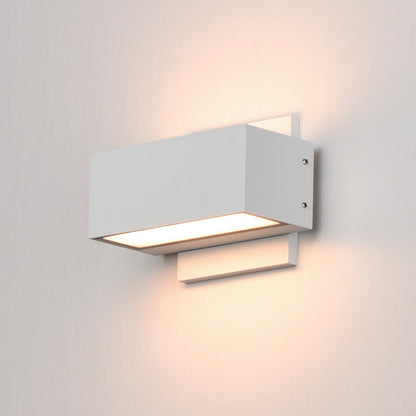 Blok Outdoor LED Wall Light in Detail.