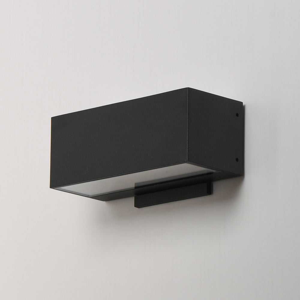 Blok Outdoor LED Wall Light in Detail.