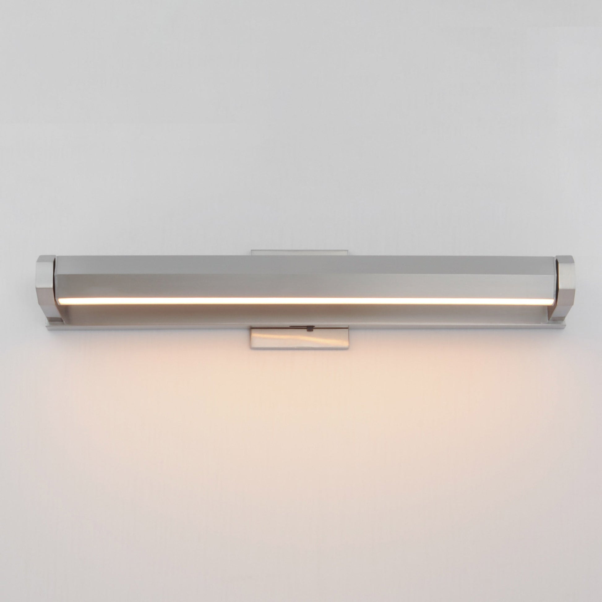 Braque LED Picture Light in Detail.