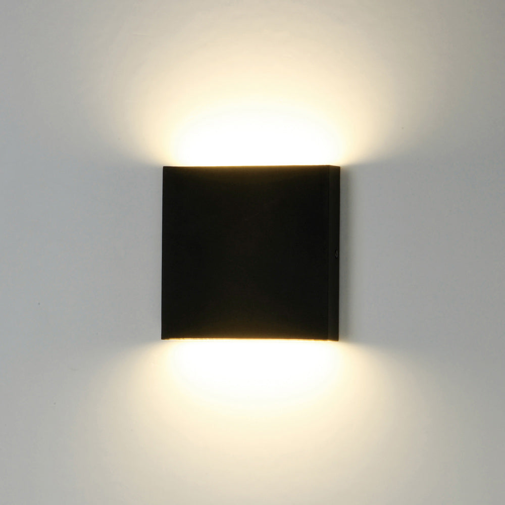 Brik Square Outdoor LED Wall Light in Detail.