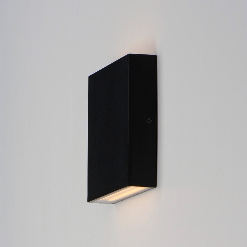 Brik Square Outdoor LED Wall Light in Detail.