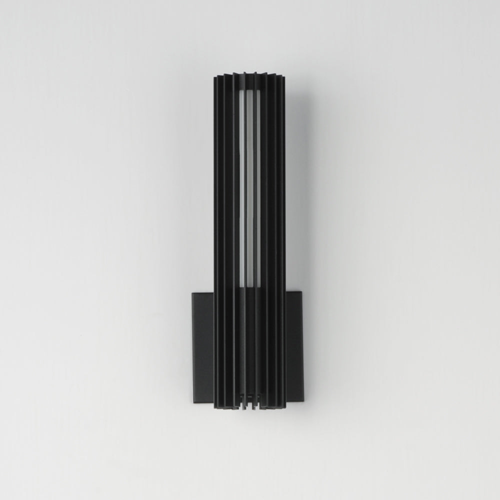 Citadel Outdoor LED Single Wall Light in Detail.