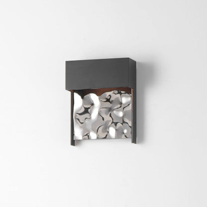 Coulee Outdoor LED Single Wall Light in Detail.