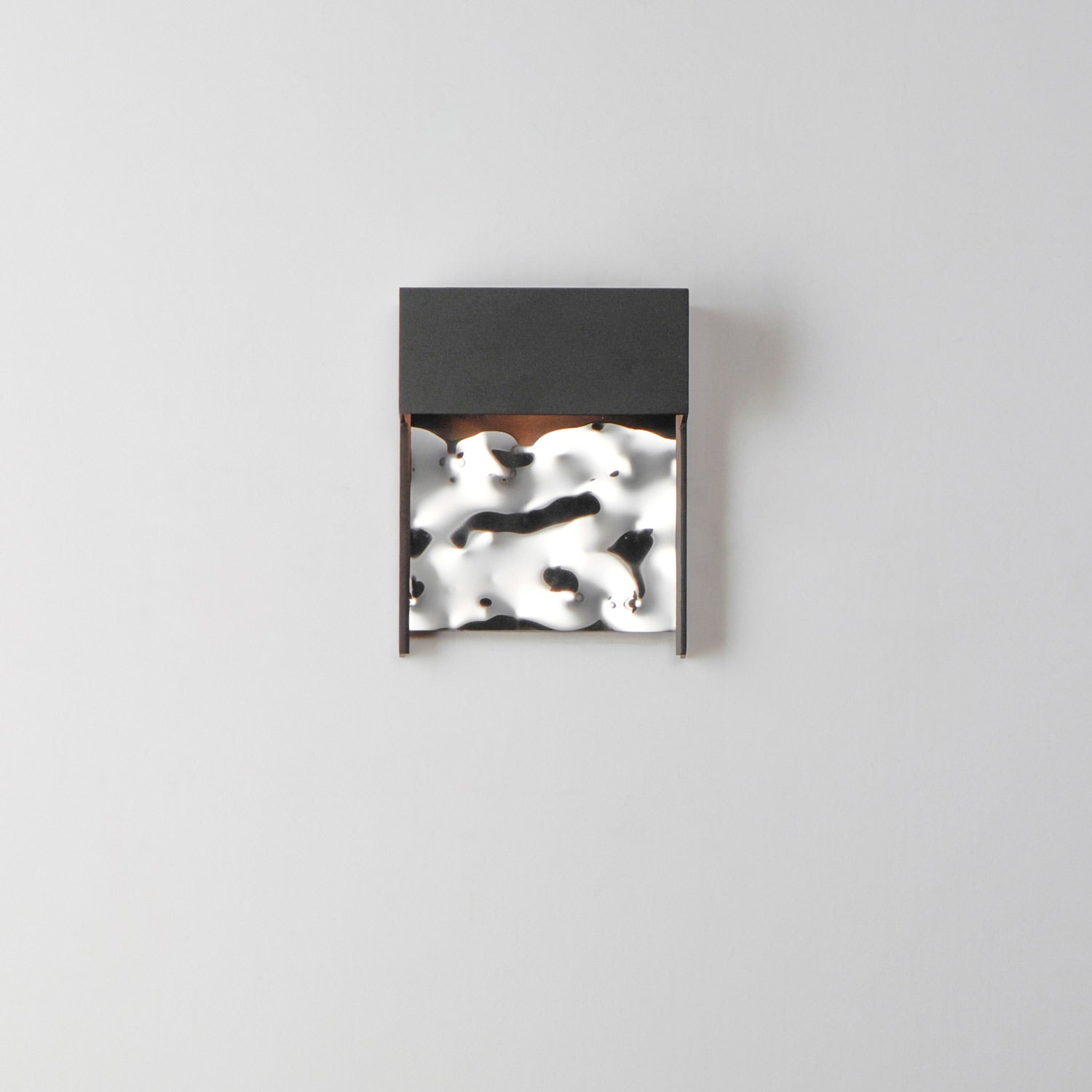 Coulee Outdoor LED Single Wall Light in Detail.