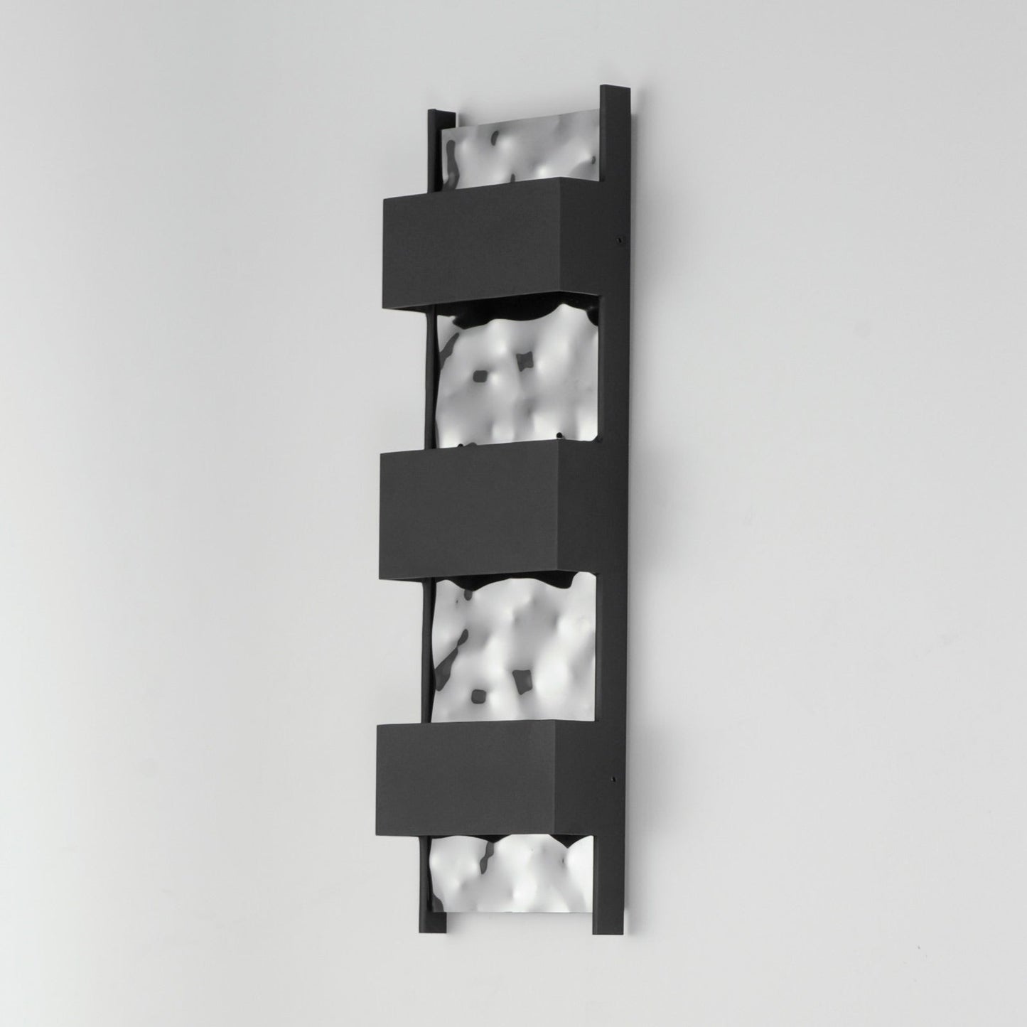Coulee Outdoor LED Wall Light in Detail.