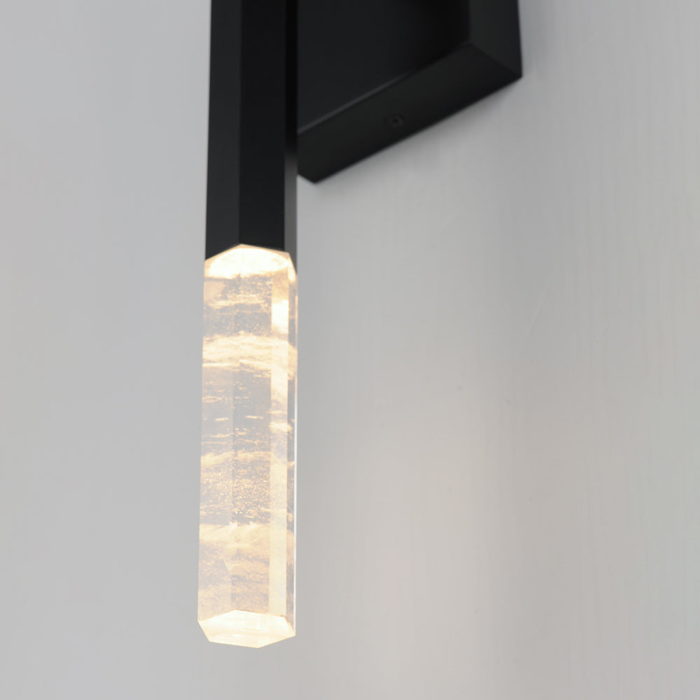 Diaphane LED Wall Light in Detail.