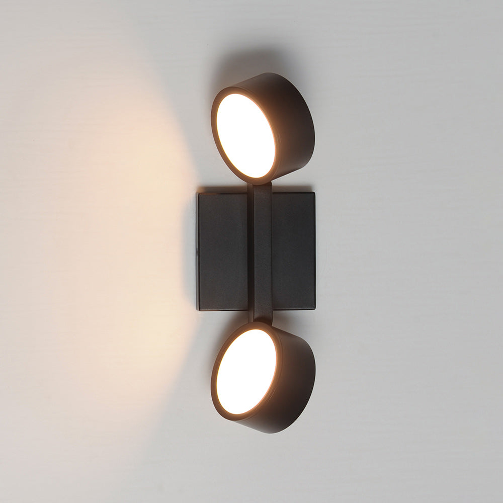 Embrace LED Wall Light in Detail.