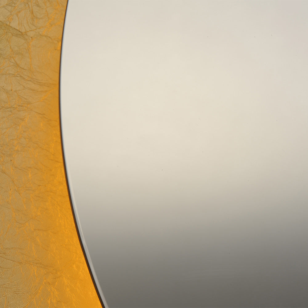 Floating Round LED Wall Mirror in Detail.