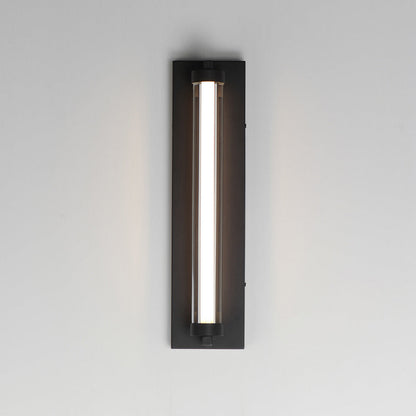 Fuse Outdoor LED Wall Light in Detail.