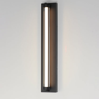 Fuse Outdoor LED Wall Light in Detail.