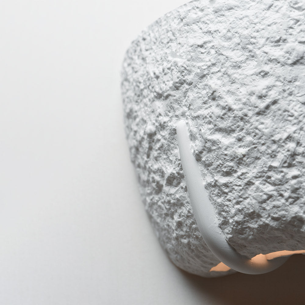 Geist LED Wall Light in Detail.